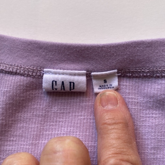 Lilac cotton knit top in size small. Only worn several times. Very comfortable. - Picture 2 of 3